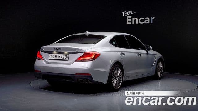 Genesis G70 2019 — Şəkil 18/20