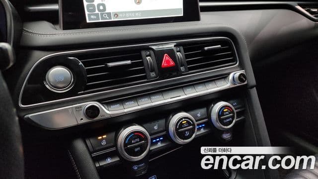 Genesis G70 2019 — Şəkil 15/20