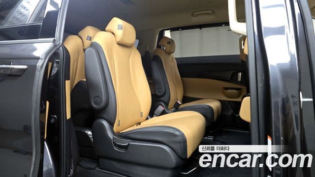 Kia Carnival 2022 — Şəkil 12/20