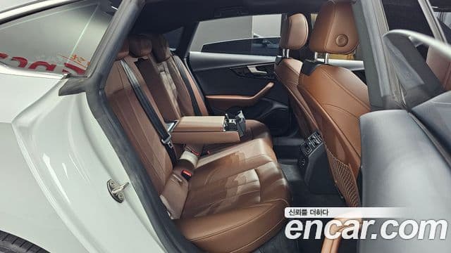 Audi A5 2019 — Şəkil 12/20