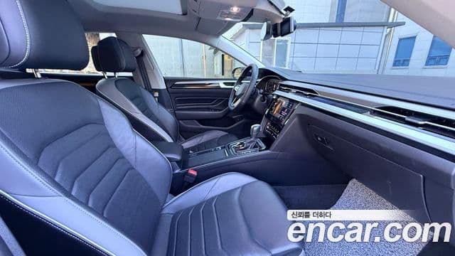 Volkswagen Arteon 2022 — ფოტო 8/18