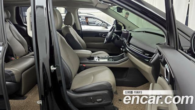 Kia Carnival 2023 — Şəkil 11/20