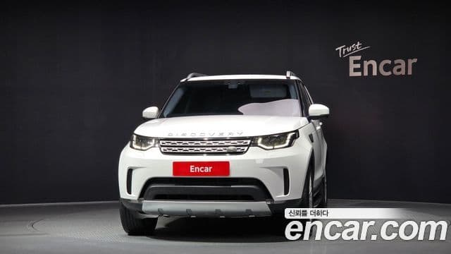 Land Rover Discovery 5 2019 — Photo 18/20