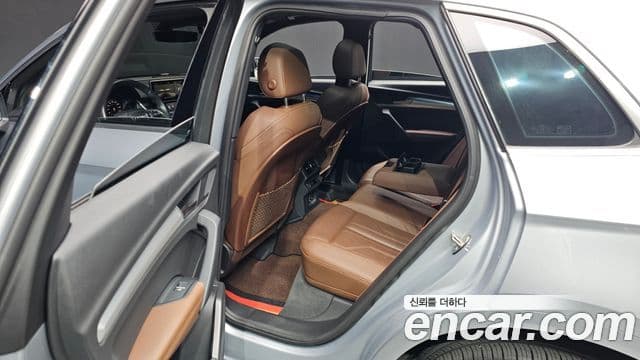 Audi Q5 2020 — ფოტო 20/20