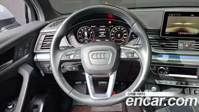 Audi Q5 2020 — ფოტო 3/20