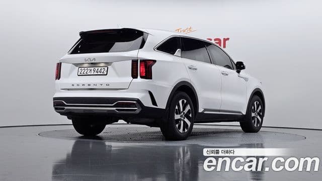 Kia Sorento 2022 — ფოტო 2/20