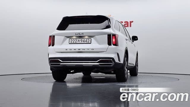 Kia Sorento 2022 — ფოტო 4/20
