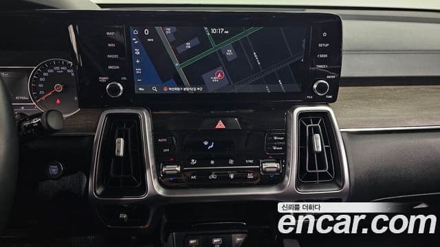 Kia Sorento 2022 — ფოტო 15/20