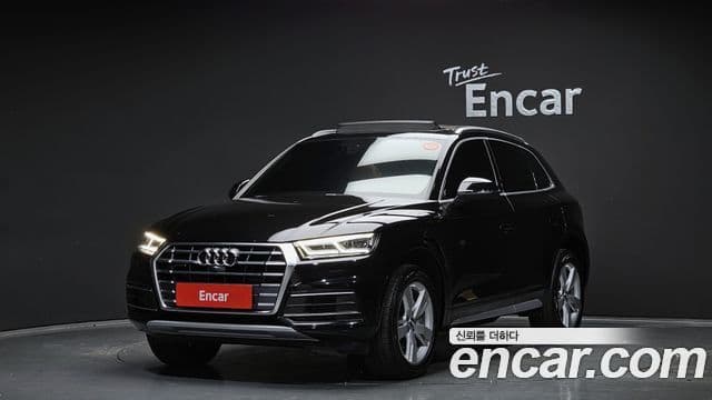 Audi Q5 2020 — Şəkil 1/20