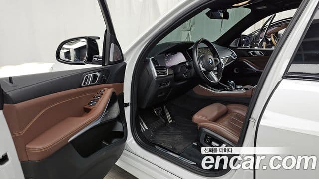 BMW X5 2022 — Фото 10/20