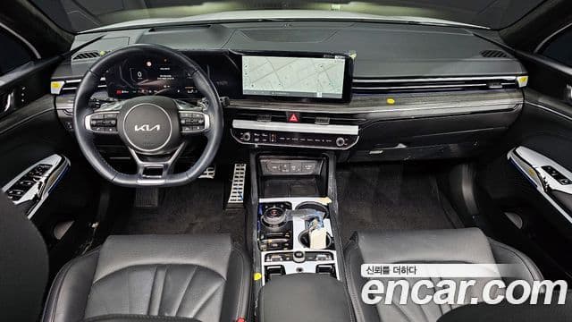 Kia K5 2023 — ფოტო 7/20