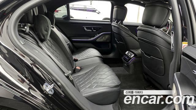 Mercedes-Benz S-Class 2024 — Photo 16/20