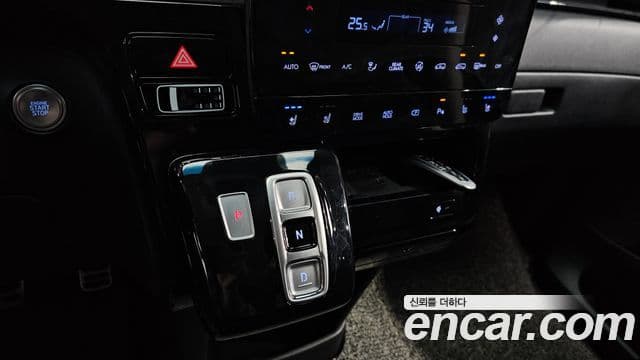 Hyundai Staria 2022 — Şəkil 9/20