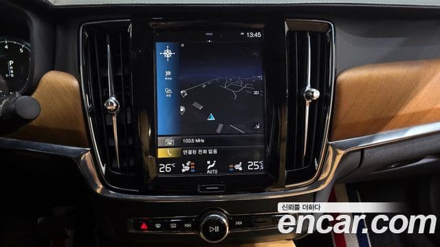 Volvo S90 2019 — ფოტო 9/20