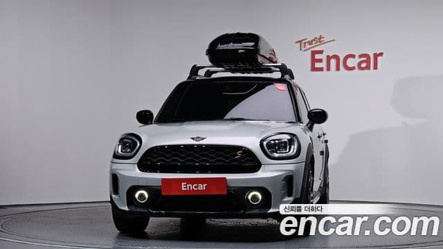 Mini Cooper SD Countryman 2020 — ფოტო 3/20