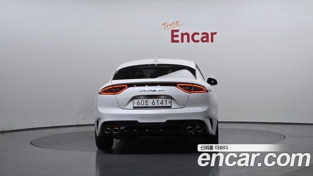 Kia Stinger 2018 — Şəkil 4/20