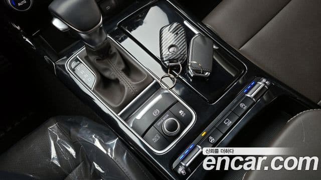 Kia Stinger 2018 — Şəkil 9/20