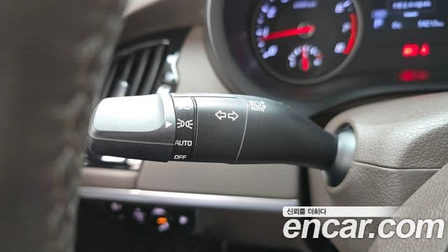 Kia Stinger 2018 — Şəkil 17/20