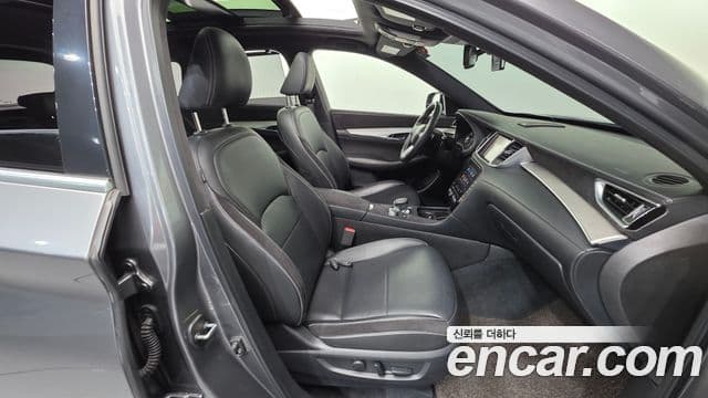 Infiniti QX50 2019 — Şəkil 10/20