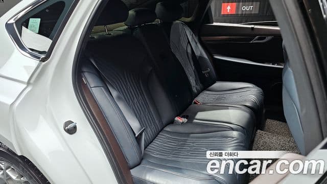 Genesis G80 2022 — Şəkil 13/20