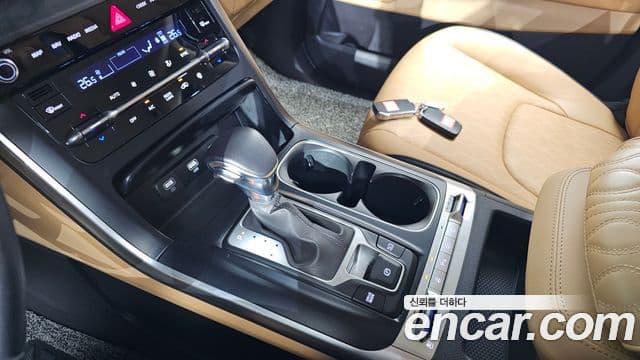 Kia Carnival 2022 — Фото 9/20