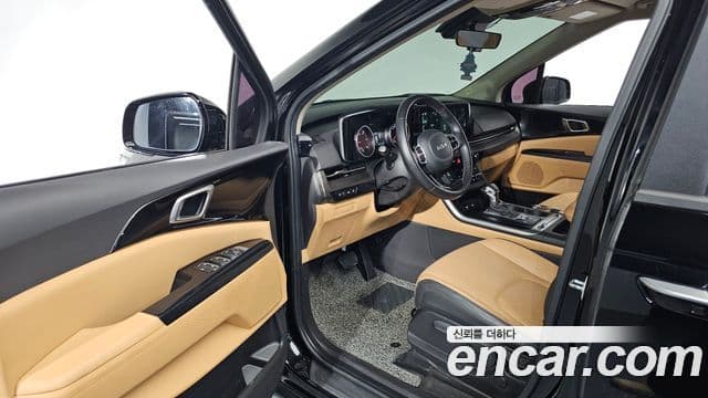 Kia Carnival 2022 — Фото 10/20
