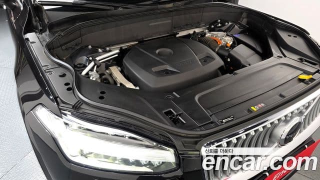 Volvo XC90 2021 — ფოტო 6/20