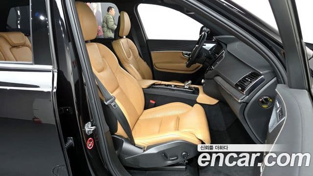 Volvo XC90 2021 — ფოტო 10/20