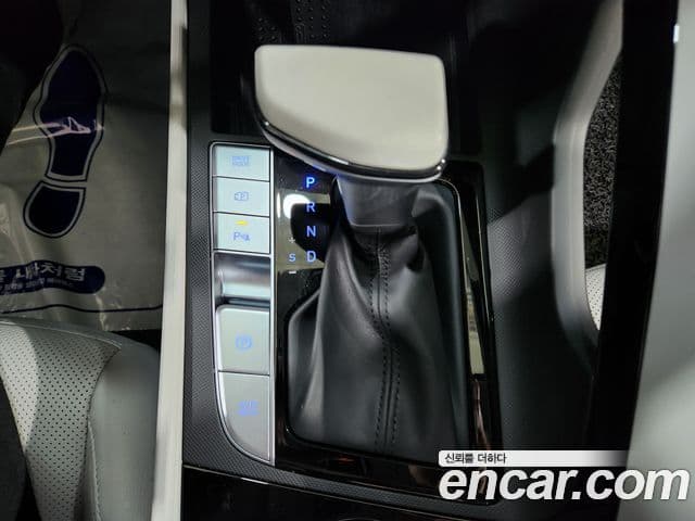 Hyundai Avante 2020 — Şəkil 8/20