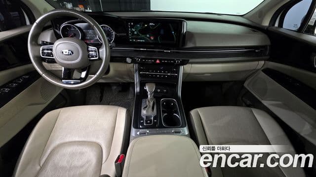 Kia Carnival 2021 — Фото 7/20