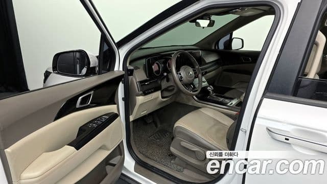 Kia Carnival 2021 — Фото 10/20