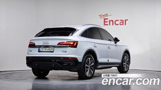 Audi Q5 2023 — Şəkil 2/20