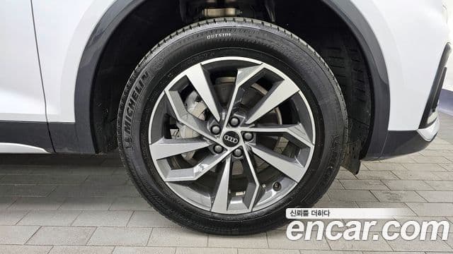 Audi Q5 2023 — Şəkil 5/20