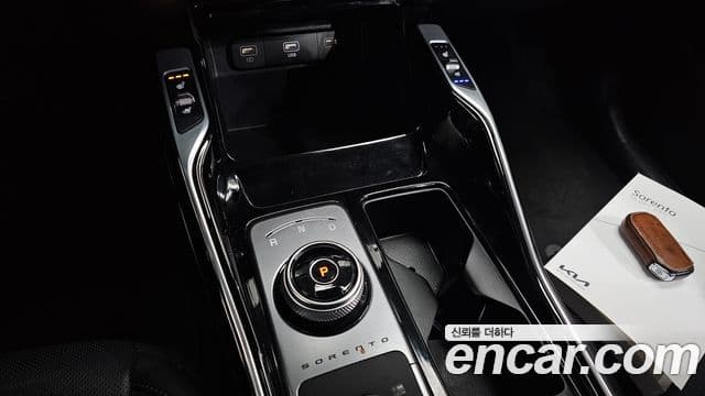 Kia Sorento 2023 — Şəkil 9/20