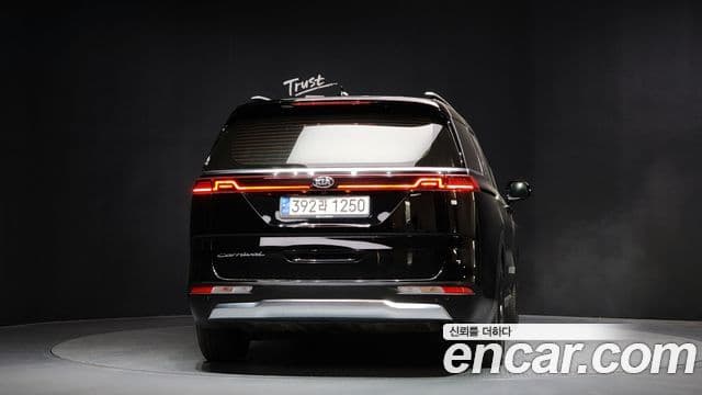 Kia Carnival 2020 — Фото 4/20