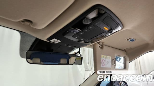 Kia Carnival 2020 — Фото 17/20