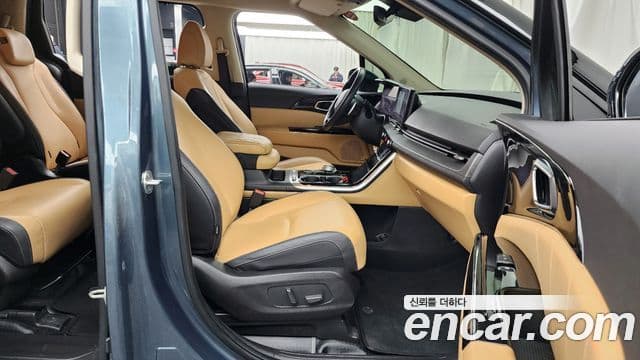 Kia Carnival 2022 — Фото 11/20