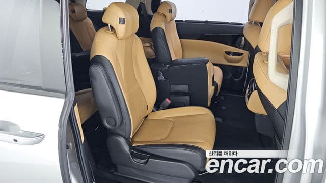 Kia Carnival 2020 — ფოტო 12/20