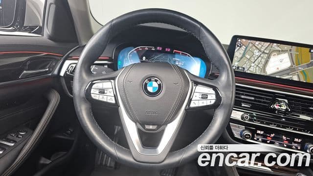 BMW 5 Series 2021 — ფოტო 13/20