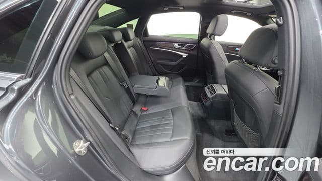 Audi A6 2019 — Şəkil 13/20