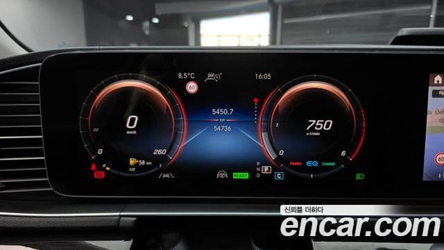 Mercedes-Benz GLE-Class 2023 — ფოტო 8/20