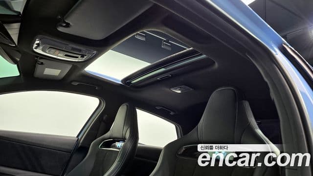 Hyundai The New Avante Hybrid 2022 — Şəkil 1/20