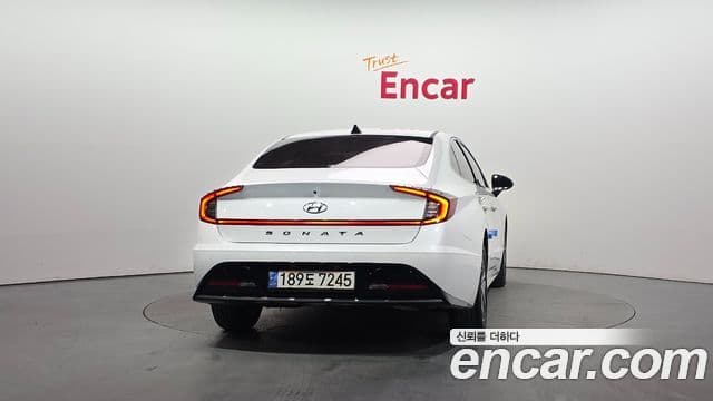 Hyundai Sonata Hybrid 2022 — Şəkil 13/20