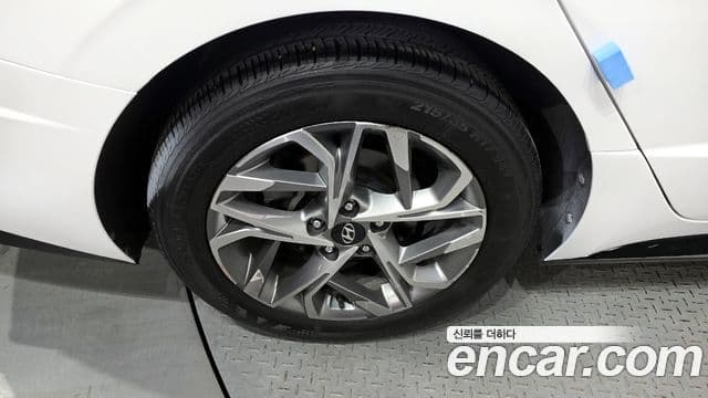Hyundai Sonata Hybrid 2022 — Şəkil 17/20