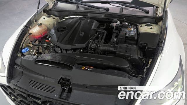 Hyundai Sonata Hybrid 2022 — Şəkil 10/20
