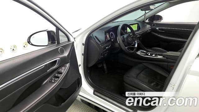 Hyundai Sonata Hybrid 2022 — Şəkil 19/20