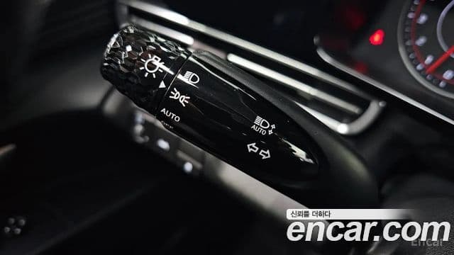 Hyundai The New Avante Hybrid 2021 — ფოტო 6/20