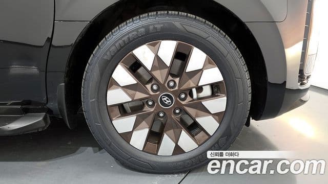 Hyundai Staria 2024 — Şəkil 5/20