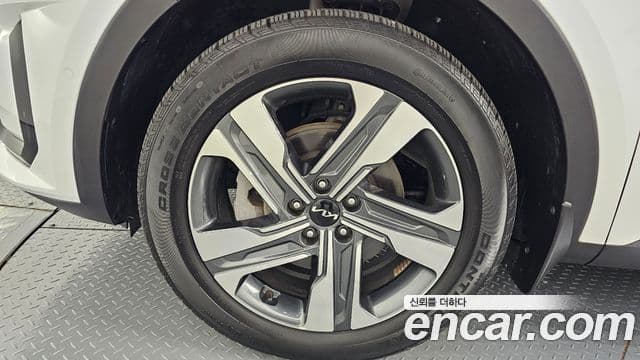 Kia Sorento 2023 — Фото 5/20