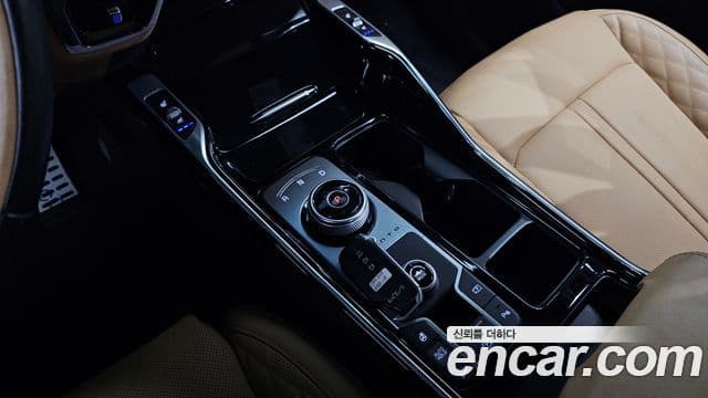 Kia Sorento 2023 — Фото 9/20